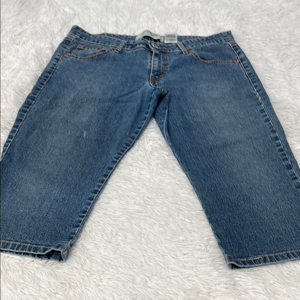 Levi's 518 Blue denim Capris WOMENS SIZE 11 jr.